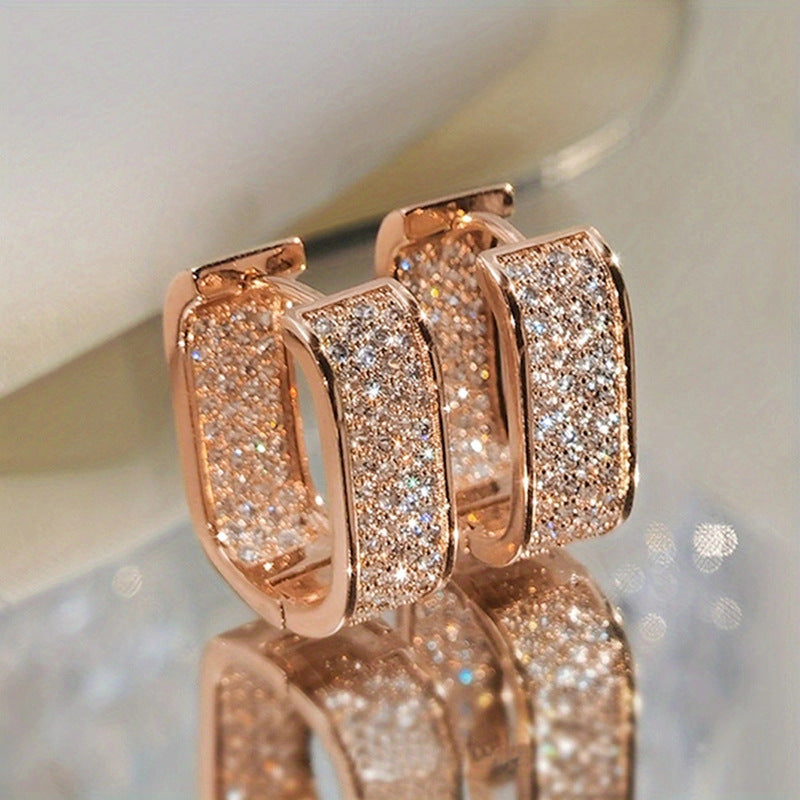 Diva - Rose Gold Shade Studded Earring