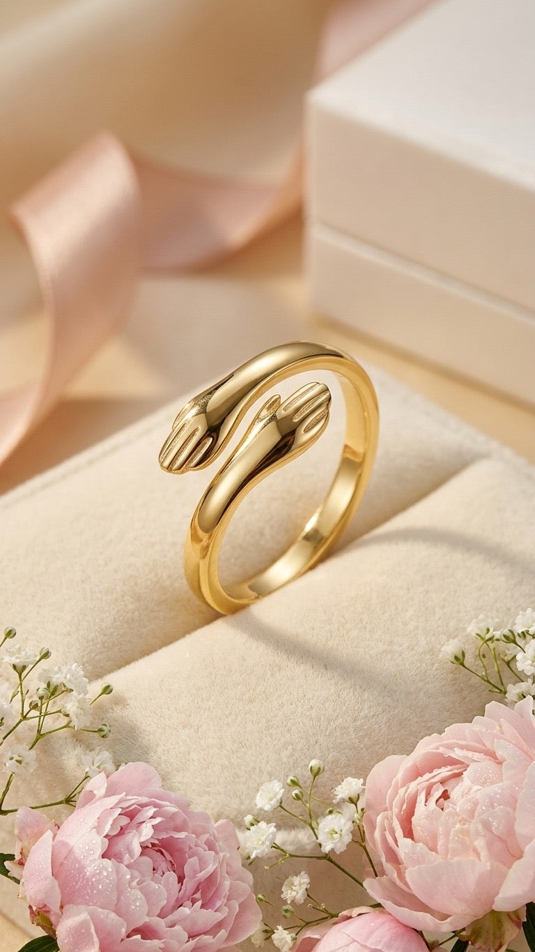 18k Gold Plated Golden Hug Ring - Embrace