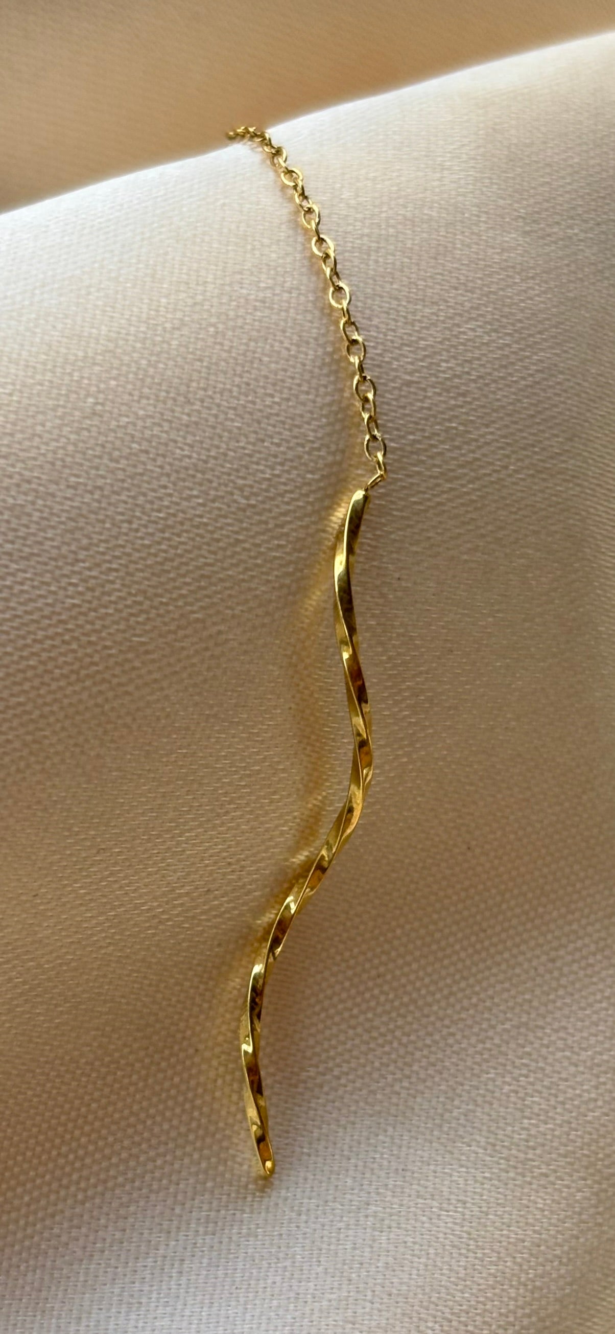 18k Gold Plated Wiggle Chain Earrings - Sieno